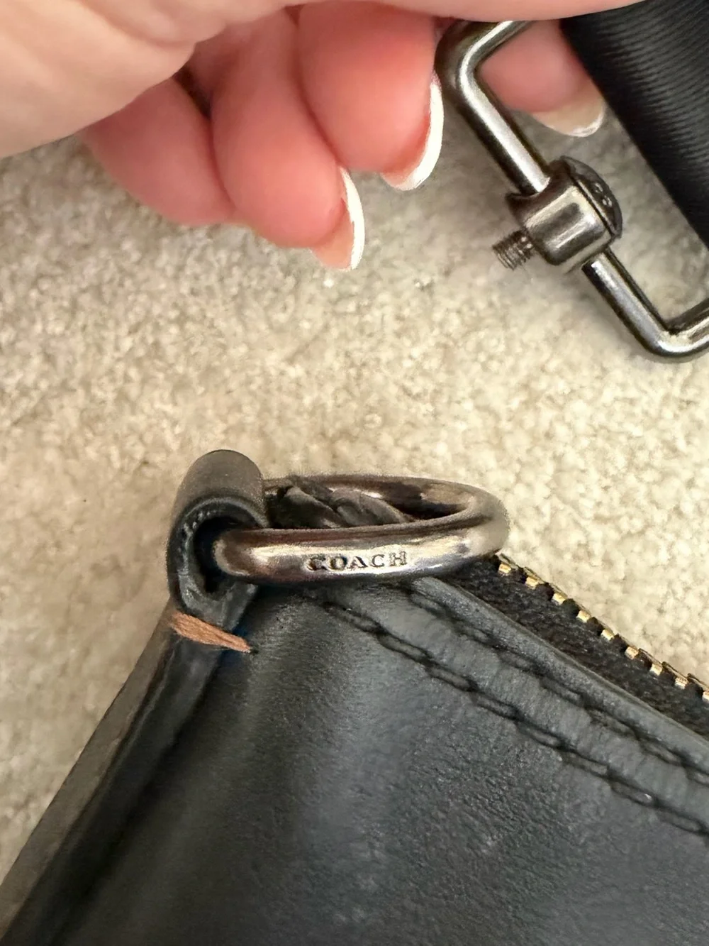 Coach Black Leather Crossbody Messenger Bag with Front Zip strap missing clip
